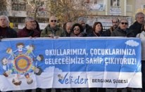 Bergama Veli-Der: “Sınavlar iptal edilsin!”