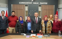 CHP lideri Özel, Agrobay işçileri ile bir araya geldi