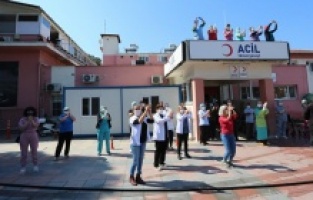 Selçuk'ta Çav Bella'lı moral!