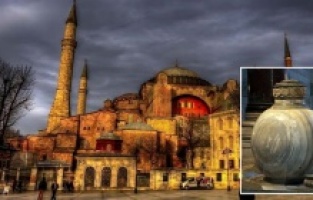 Ayasofya'daki mermer küpler Bergama’ya geri dönsün!