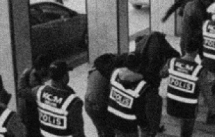 Bergama'da uyuşturucu kavgası, polise yakalattı!