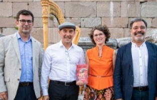 Ahmet Ümit’in son kitabı Pergamon Antik Kenti’nde tanıtıldı