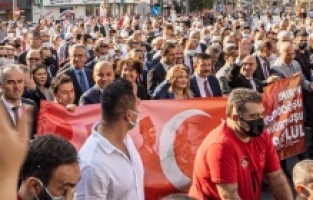 İzmirliler tek yürek oldu