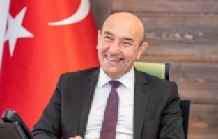 “İzmir’in yeni yüzyılına heyecanla ve umutla merhaba”