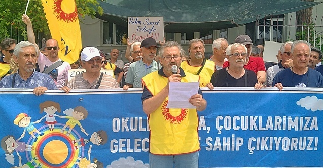 Dikili#039;de, okullara #039;manevi danışman#039; tepkisi!