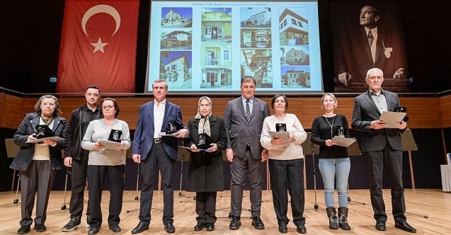 Tarihe saygıda Bergama#039;ya iki ödül!